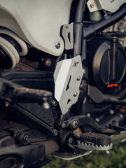 KTM Adventure 390 (2025 model)/ 250 ADV/390 ADV R/390 ADV X+/390 ADV S 2025 TITAN MASTERCYLINDER GUARD SILVER