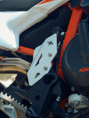KTM ADV 890 Titan Master Cylinder Guard Silver
