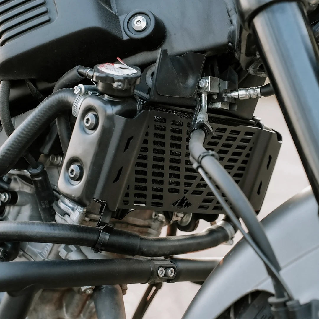 YAMAHA XSR 155 VECTOR RADIAOTR GRILL BLACK