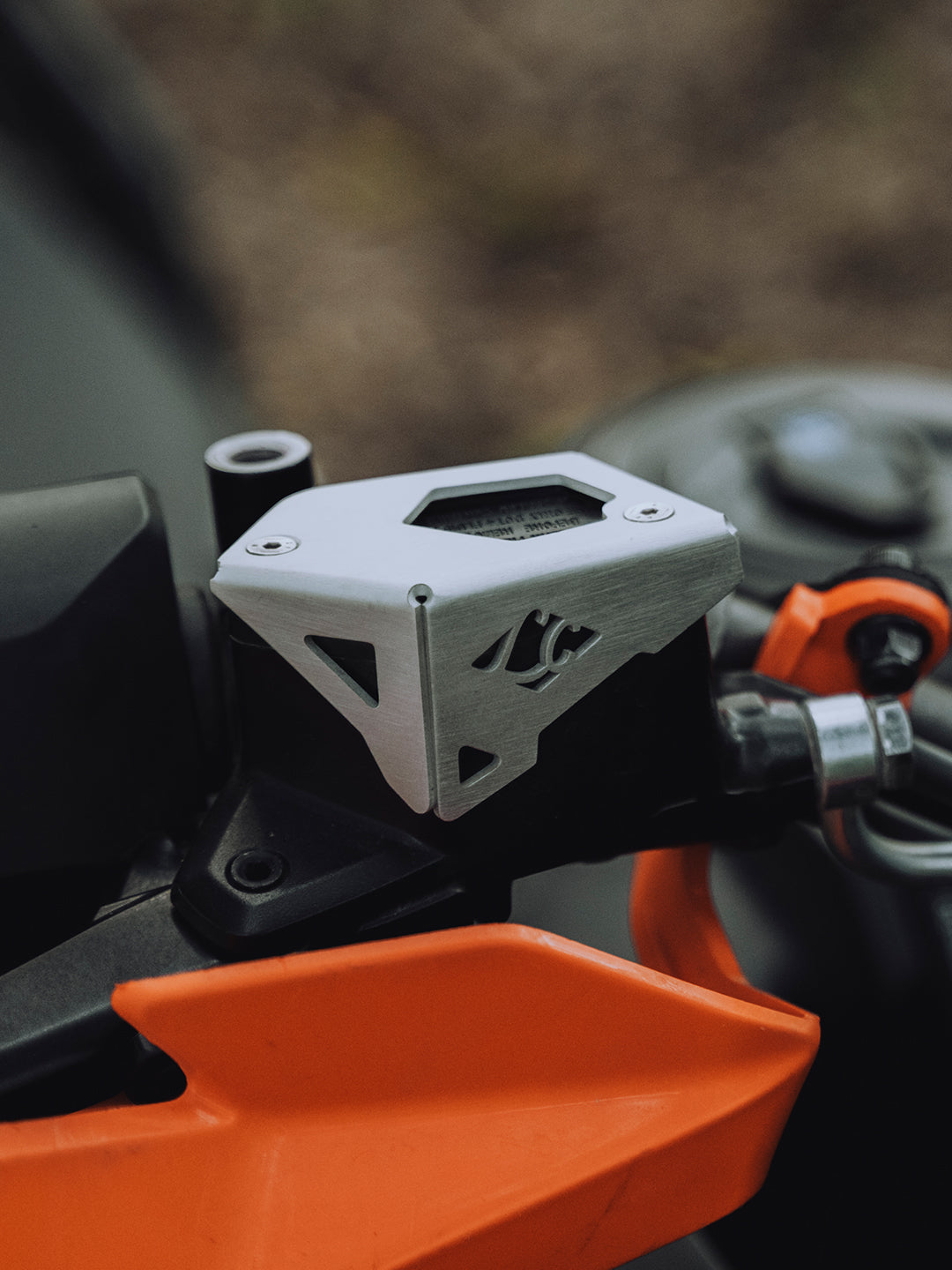 KTM Adventure 390 (2025 model)/ 250 ADV/390 ADV R/390 ADV X+/390 ADV S 2025 TRICORN FRONT OIL CAP SILVER
