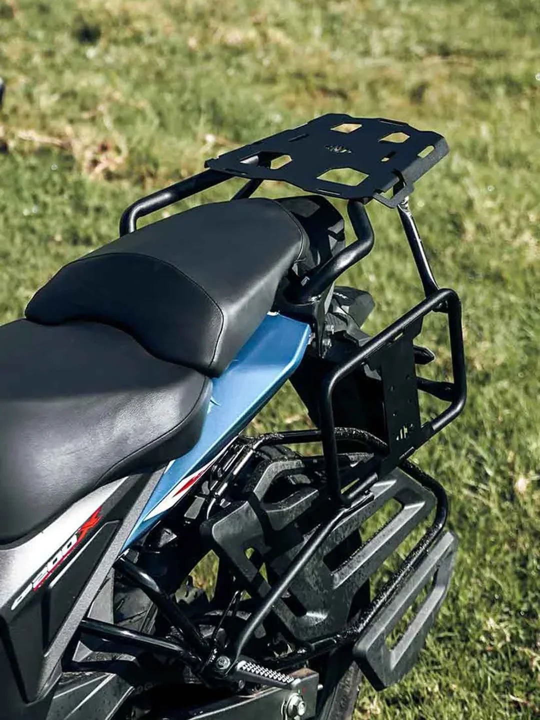CB 200X | NX200 X Poseidon Saddlestay with carrier